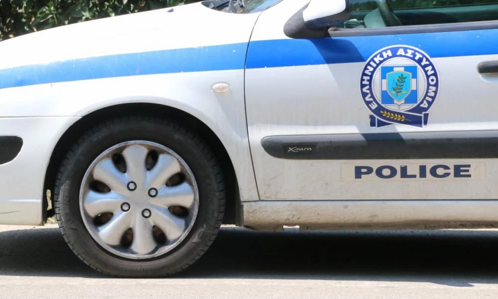 Αστυνομικός- μέντιουμ «έλυνε μάγια» στη Λάρισα έναντι υψηλών αμοιβών